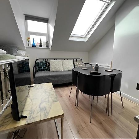 Loft Studio Shepherd'S Bush London Near Everything Exterior foto